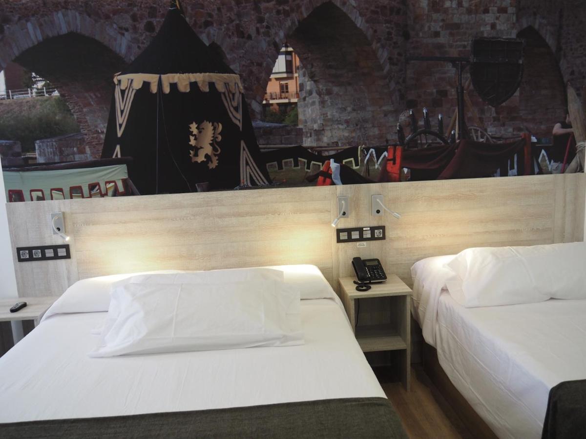 Hostal Don Suero De Quinones Hospital de Órbigo المظهر الخارجي الصورة