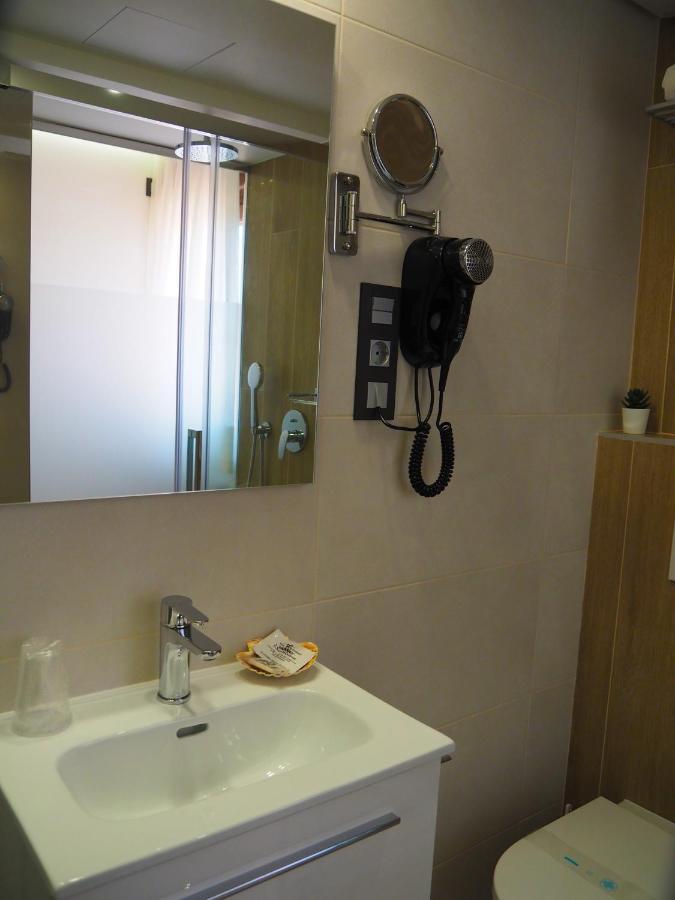 Hostal Don Suero De Quinones Hospital de Órbigo المظهر الخارجي الصورة